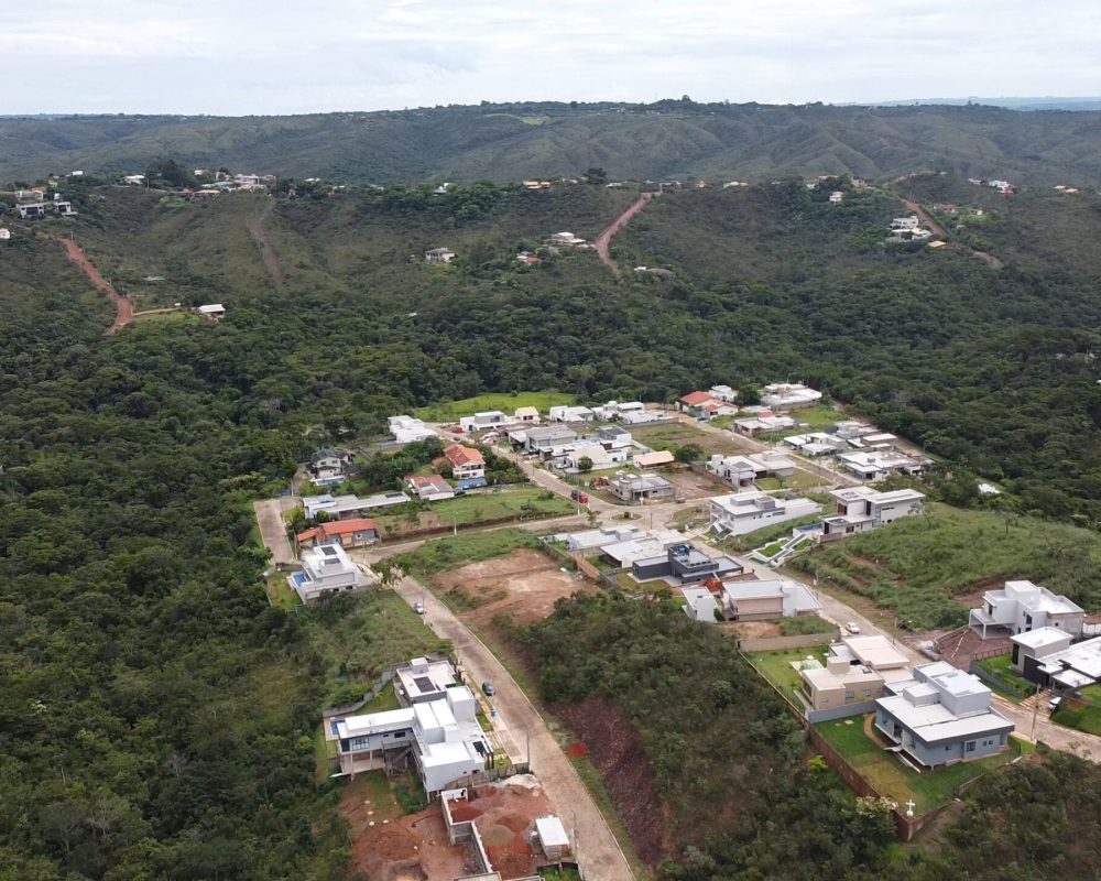 Visão aérea do terreno